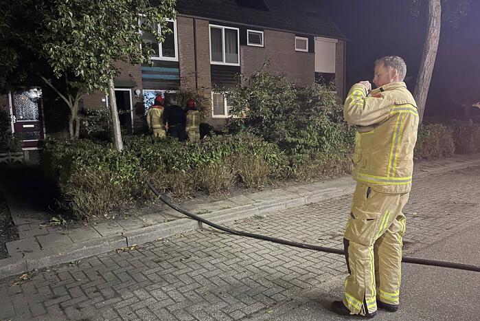 Brandweer ingezet wegens brand in achtertuin