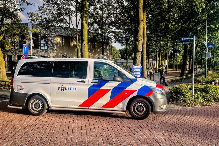 Politiehelikopter ingezet nadat jongeren maïskolven op auto's gooien
