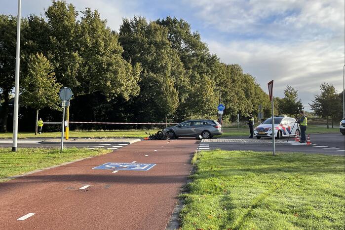 Brommerrijder gewond bij aanrijding