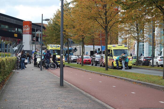 Scooterrijder gewond bij botsing met fietser