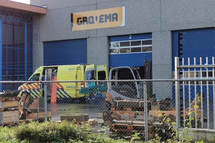 Traumahelikopter landt op bedrijventerrein Kievitsmeent