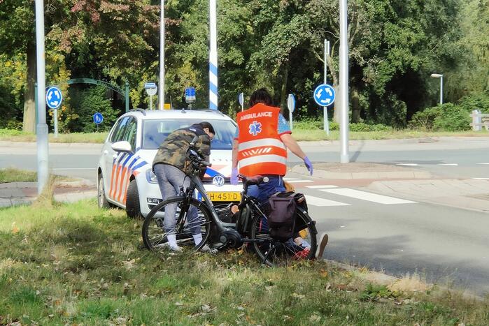 Fietsster gewond bij verkeersongeval in Bloemenbuurt