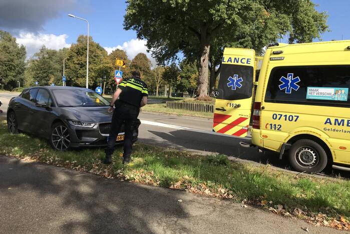 Fietsster gewond bij verkeersongeval in Bloemenbuurt