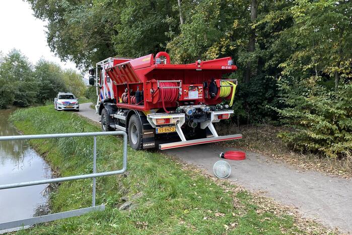 Hevige brand in voormalig clubgebouw van schaatsbaan