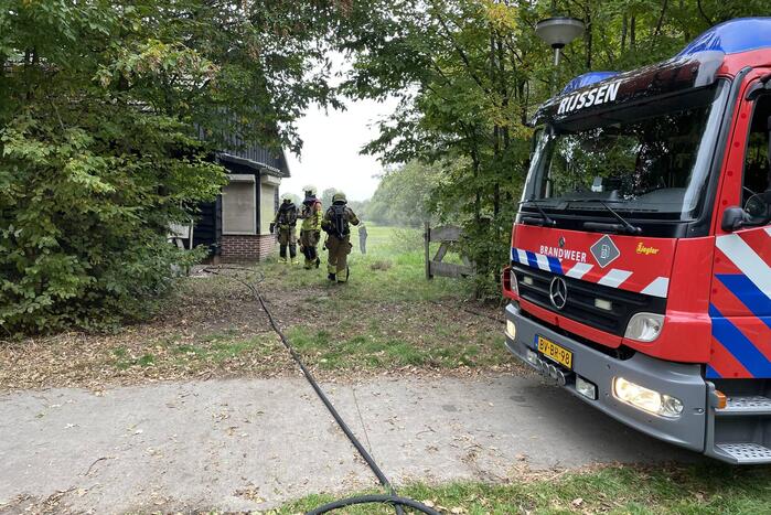 Hevige brand in voormalig clubgebouw van schaatsbaan
