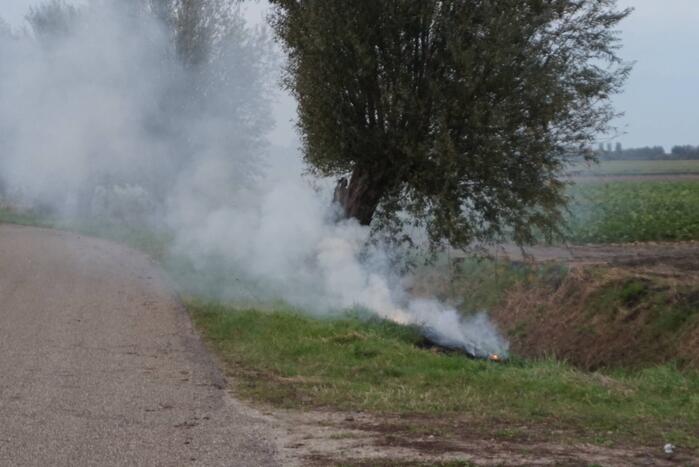 Stuk berm in brand door brandstichting