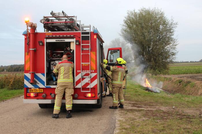 Stuk berm in brand door brandstichting