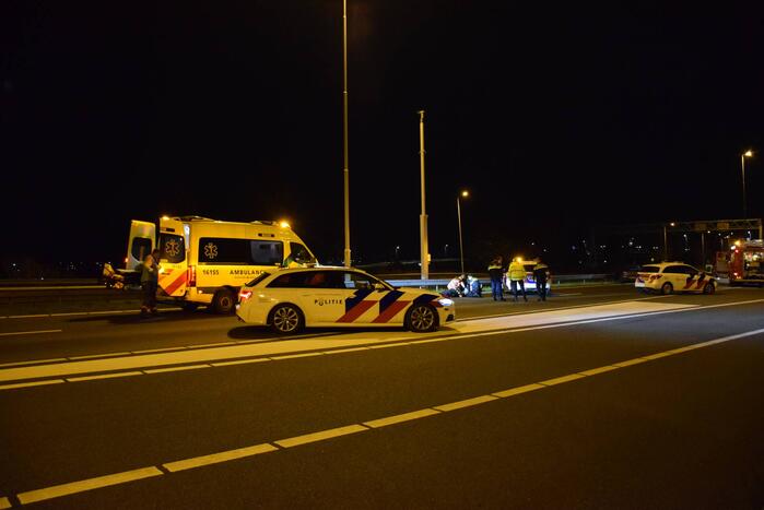 Auto botst op tankwagen na negeren stopteken