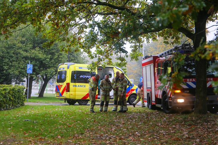 Automobilist rijdt tegen gevel van Restaurant Zuiver