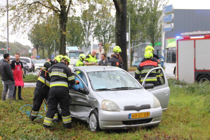 Persoon gewond bij flink verkeersongeval