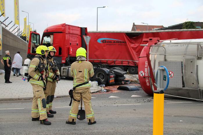 Grote brandweerinzet door ongeval tussen vrachtwagen en tankwagen