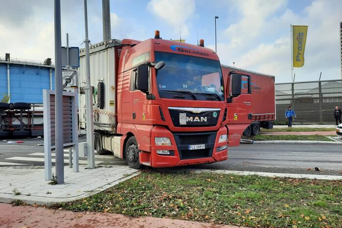 Grote brandweerinzet door ongeval tussen vrachtwagen en tankwagen