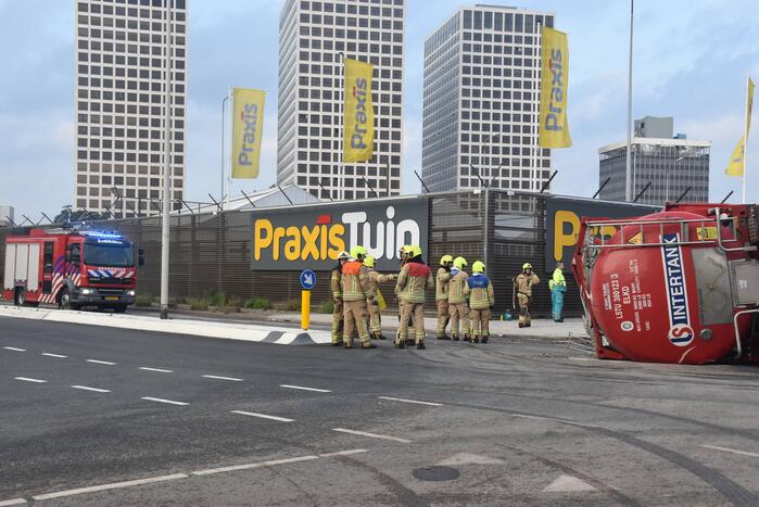 Grote brandweerinzet door ongeval tussen vrachtwagen en tankwagen