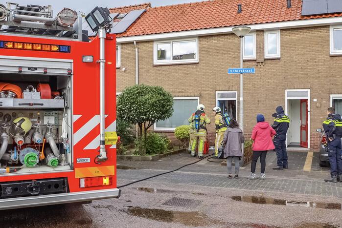 Rookmelder gaat af en buren bellen de brandweer