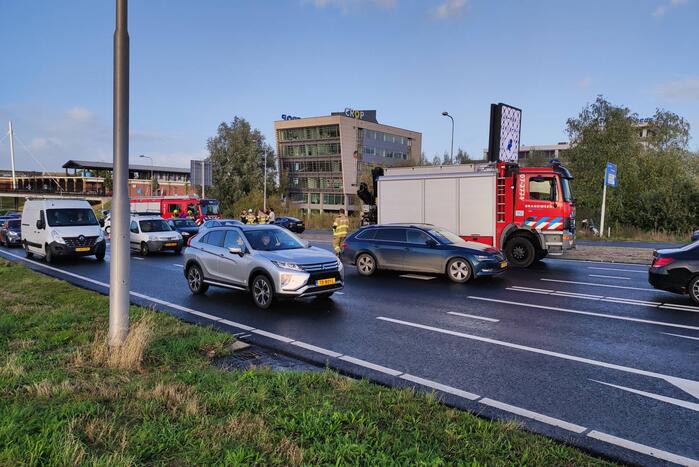 Twee auto's betrokken bij kop-staart botsing
