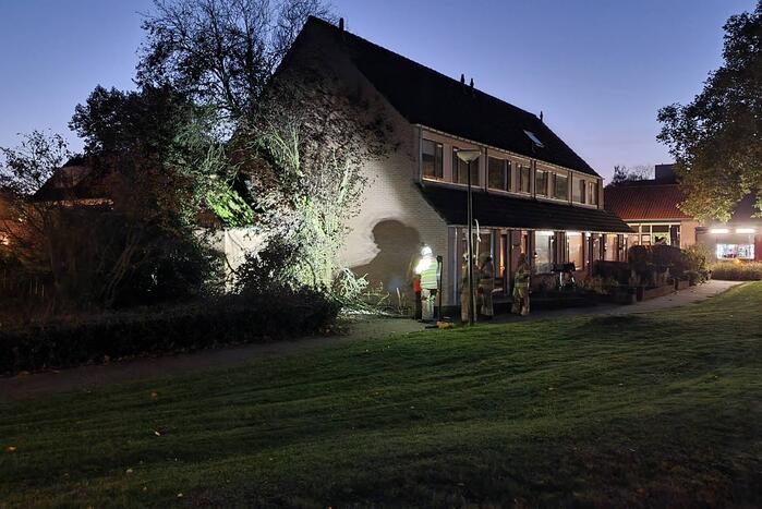 Afgebroken tak blokkeert brandgang