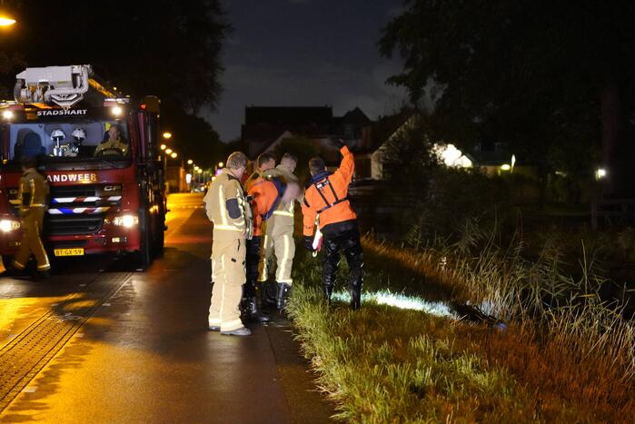Scooter aangetroffen bij waterkant