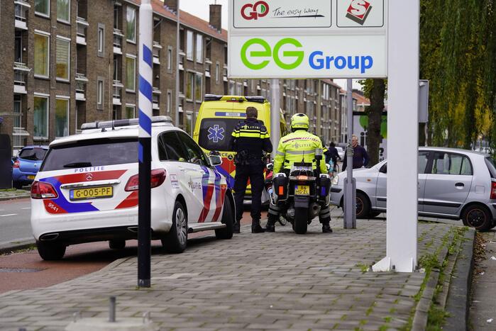 Fietsster gewond bij botsing met auto