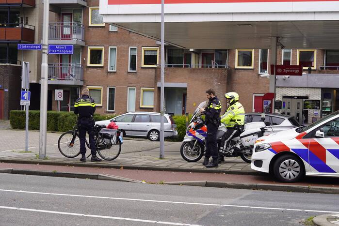 Fietsster gewond bij botsing met auto