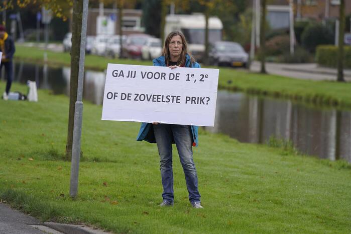 Actievoerders protesteren tegen vaccinatiebeleid