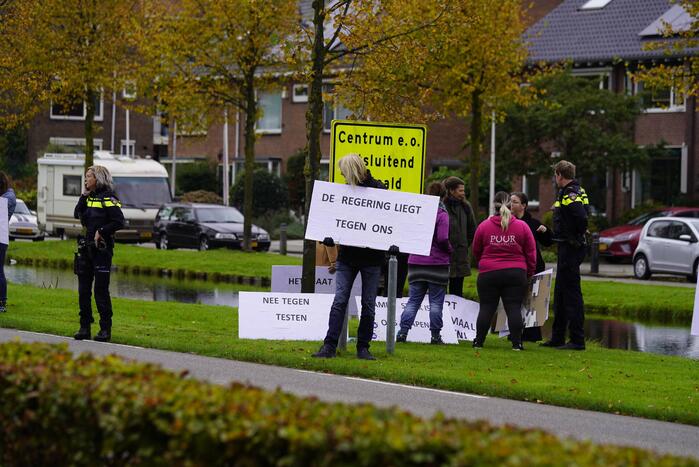 Actievoerders protesteren tegen vaccinatiebeleid