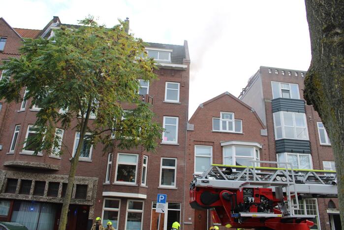 Hevige rookontwikkeling door brand in woning