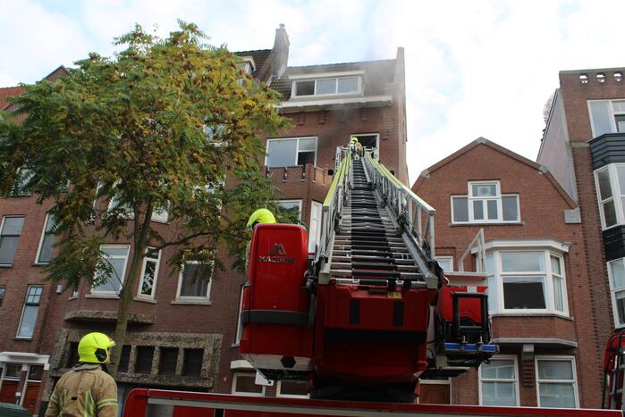 Hevige rookontwikkeling door brand in woning