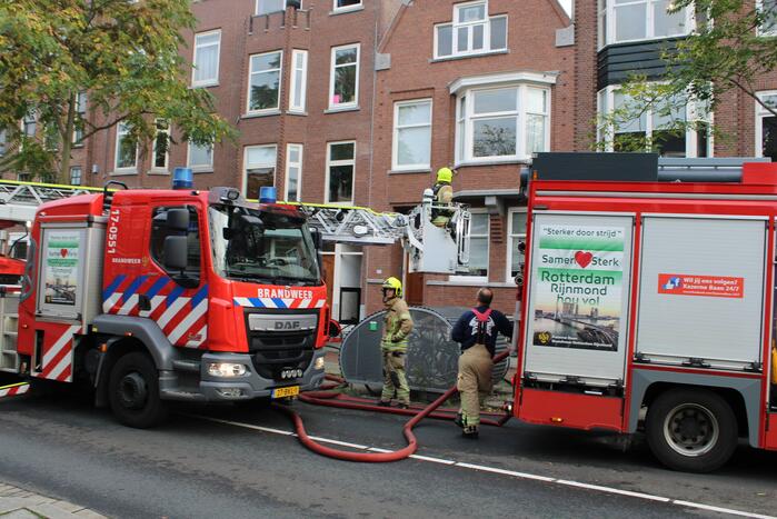 Hevige rookontwikkeling door brand in woning