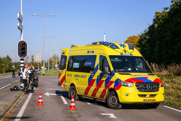Twee motorrijders gewond bij ongeval