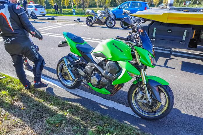 Twee motorrijders gewond bij ongeval