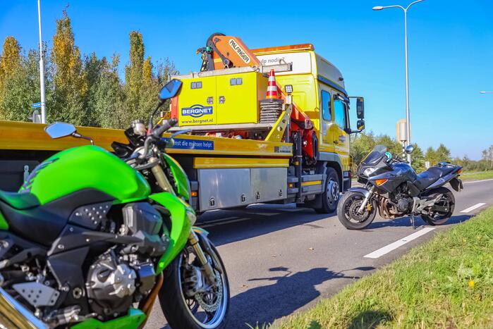 Twee motorrijders gewond bij ongeval