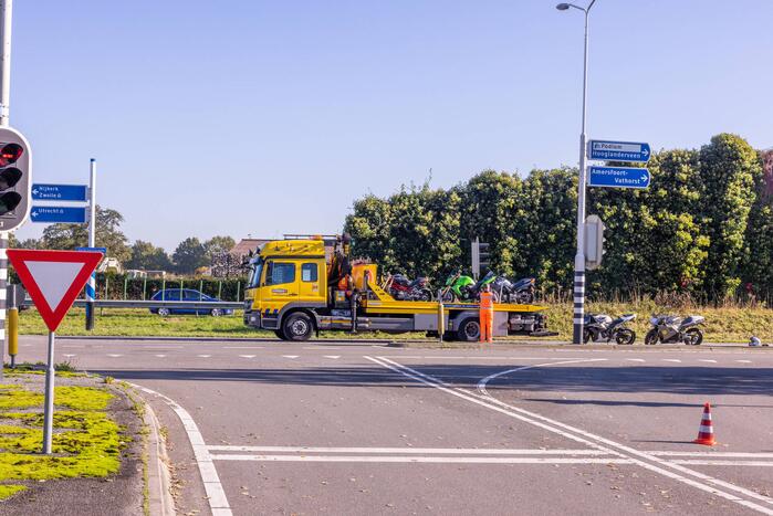 Twee motorrijders gewond bij ongeval