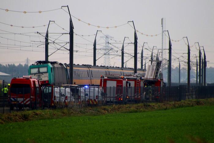 Brand in locomotief van passagierstrein