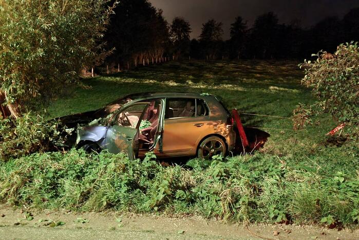 Bestuurder onder invloed belandt in berm