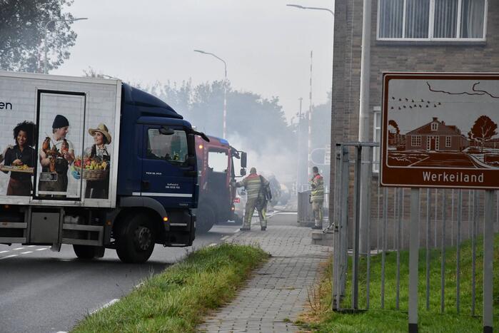 Brand in generator op aanhanger tijdens het rijden