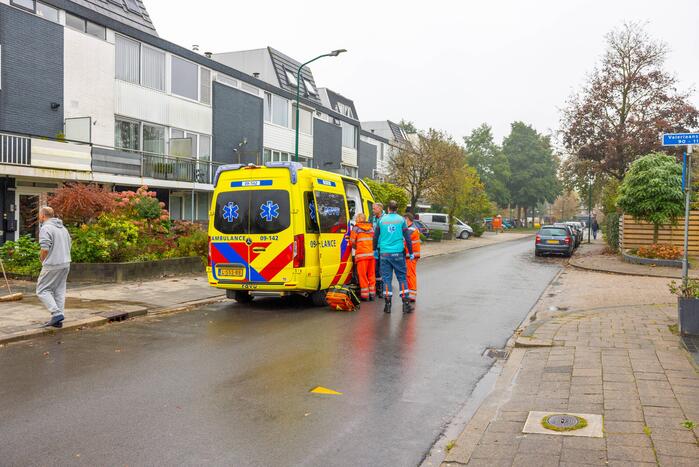 Man zwaargewond aangetroffen op straat