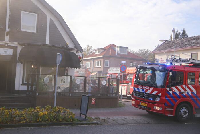 Grote brand in cafe met bovenwoning