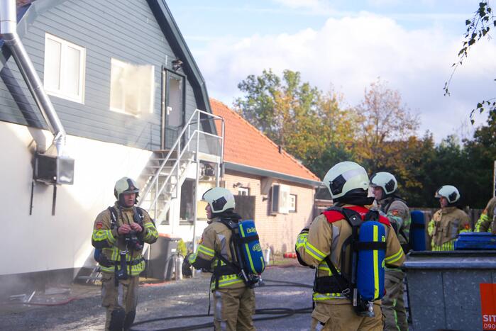 Grote brand in cafe met bovenwoning