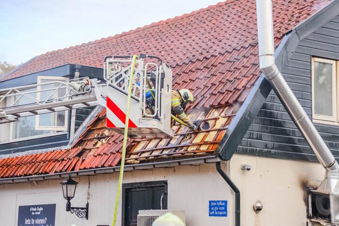 Grote brand in cafe met bovenwoning