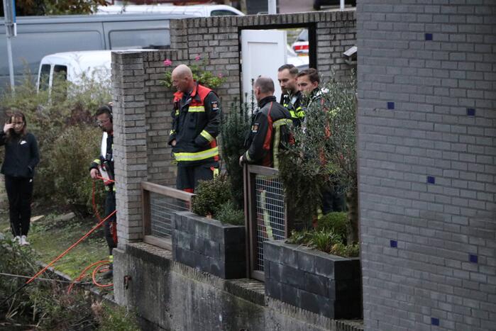 Duikers zoeken naar geld en drugs