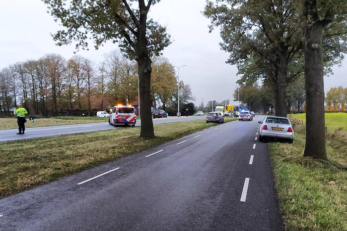 Flinke schade bij botsing tussen twee auto's