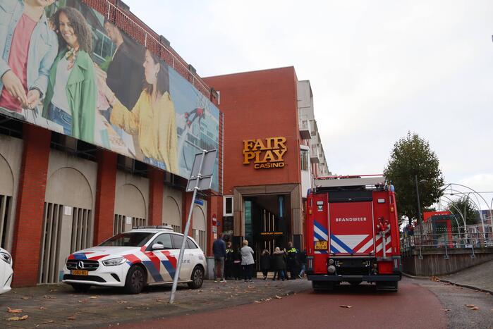 Brand tussen plafondplaten Fair Play Casino