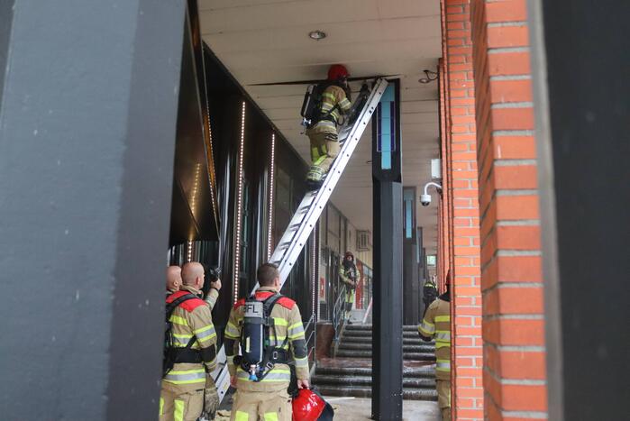 Brand tussen plafondplaten Fair Play Casino