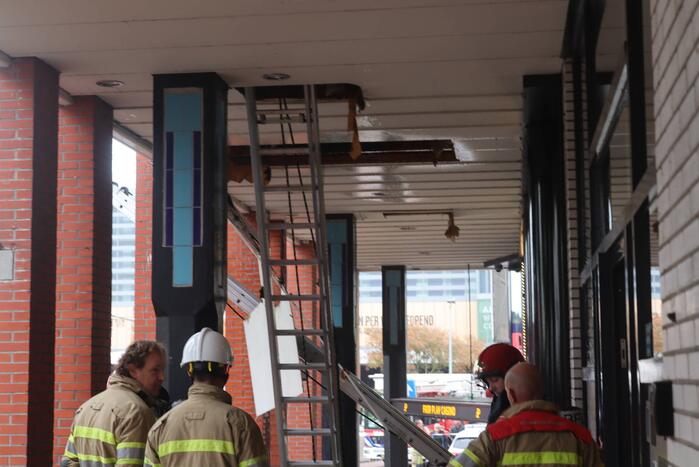 Brand tussen plafondplaten Fair Play Casino