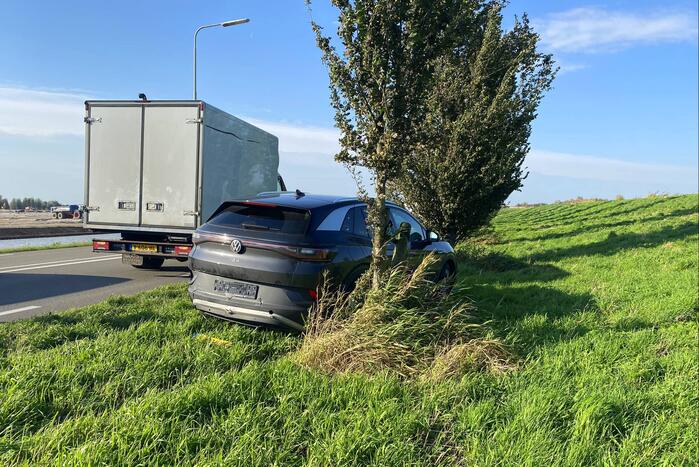 Schade bij aanrijding tussen meerdere voertuigen