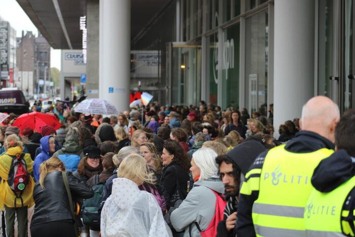 Politie aanwezig bij demonstratie