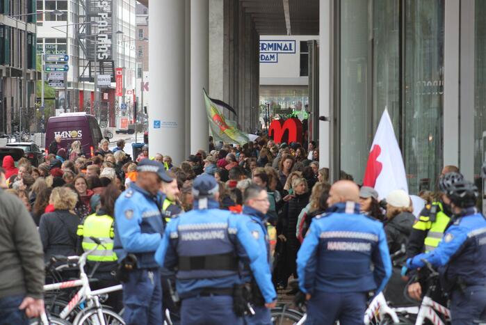 Politie aanwezig bij demonstratie