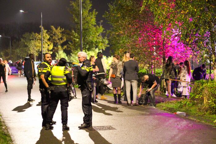 Politie haalt groep uit elkaar bij vechtpartij