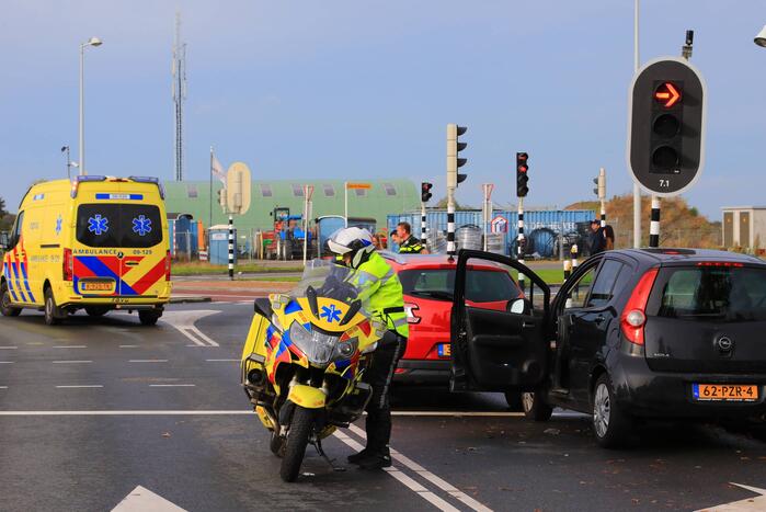 Kop-staart botsing voor stoplicht
