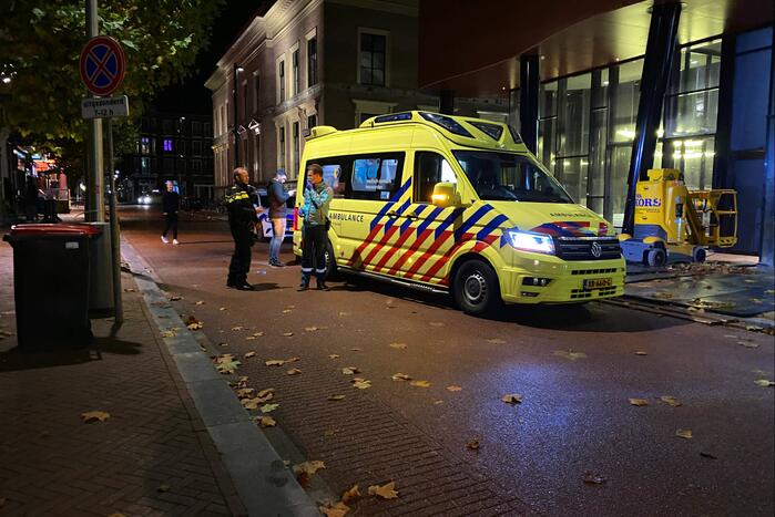 Jongeman mishandeld nadat vriendin wordt lastiggevallen